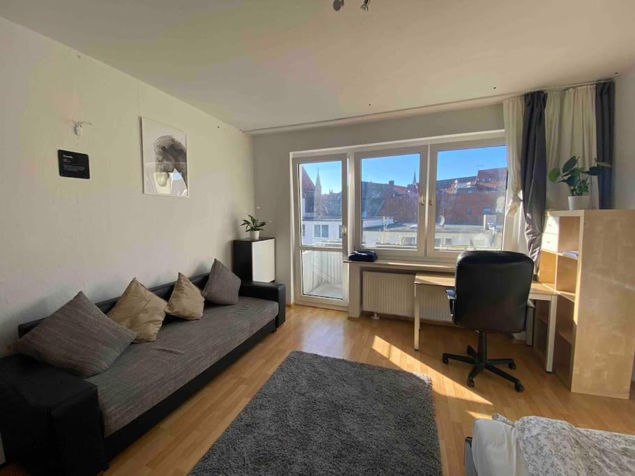 Apartment Middle Of The Center, With Balcony *